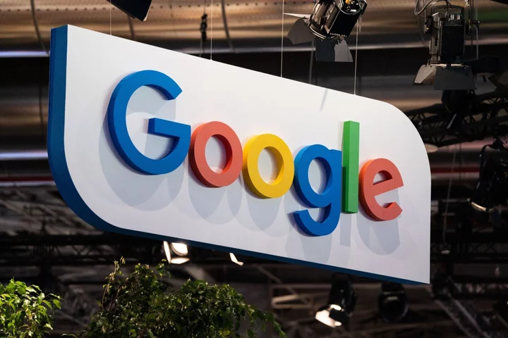 Alphabet Shares Gain on Revenue Beat From Google Search
