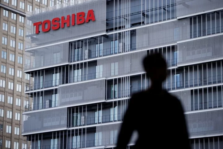Toshiba Corp says it is forecasted that tender offer will be successful
