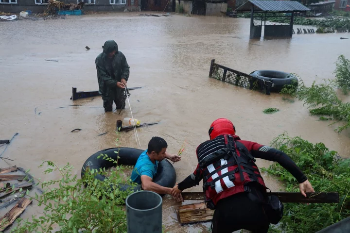 Xi Visits Flood-Hit North China as Deluge Pummels South