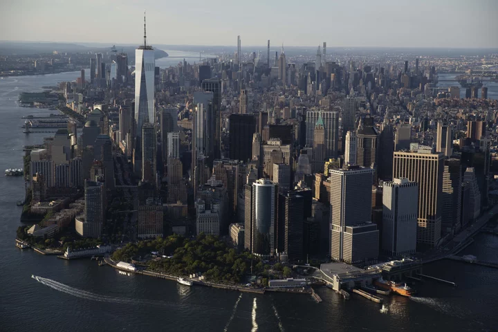 NYC Faces Budget Gaps of $40 Billion Through 2027, DiNapoli Says