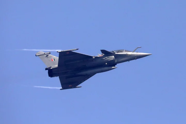 Saudi Arabia Mulls Buying 54 Dassault Fighter Jets, Tribune Says