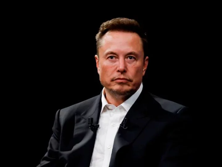 Elon Musk should be forced to testify on X's 'chaotic environment,' US regulator tells court