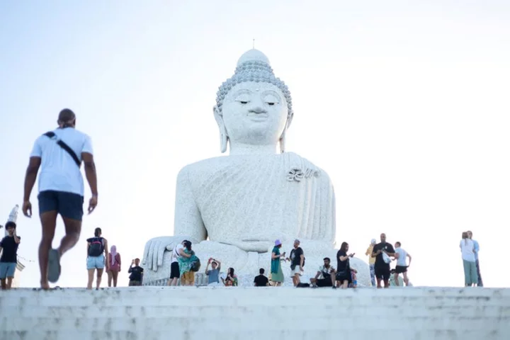 Thailand expects up to 3.5 million Chinese tourists this year, below target